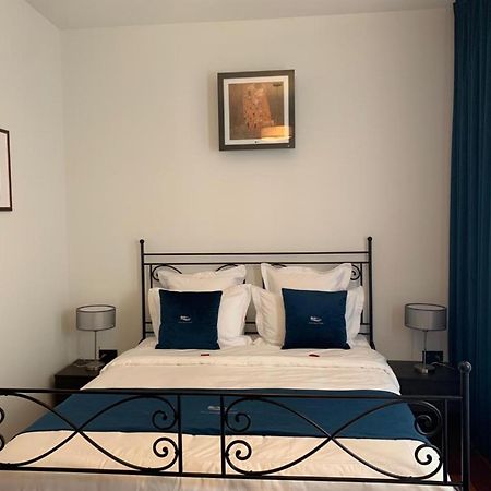 Botanique Suites Airbnb, אנטוורפן מראה חיצוני תמונה
